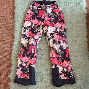 Patagonia, 10/12, Navy Blue with flowers Ski/Snowboard/ Snow pants.